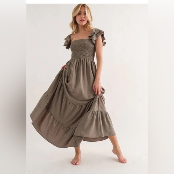 Boho Flutter Sleeve Olive Maxi Dress - Picture 3 of 5